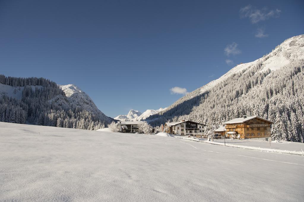 Pension Daniel Lech am Arlberg Bagian luar foto