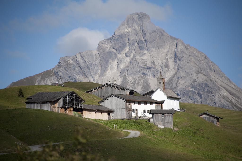 Pension Daniel Lech am Arlberg Bagian luar foto