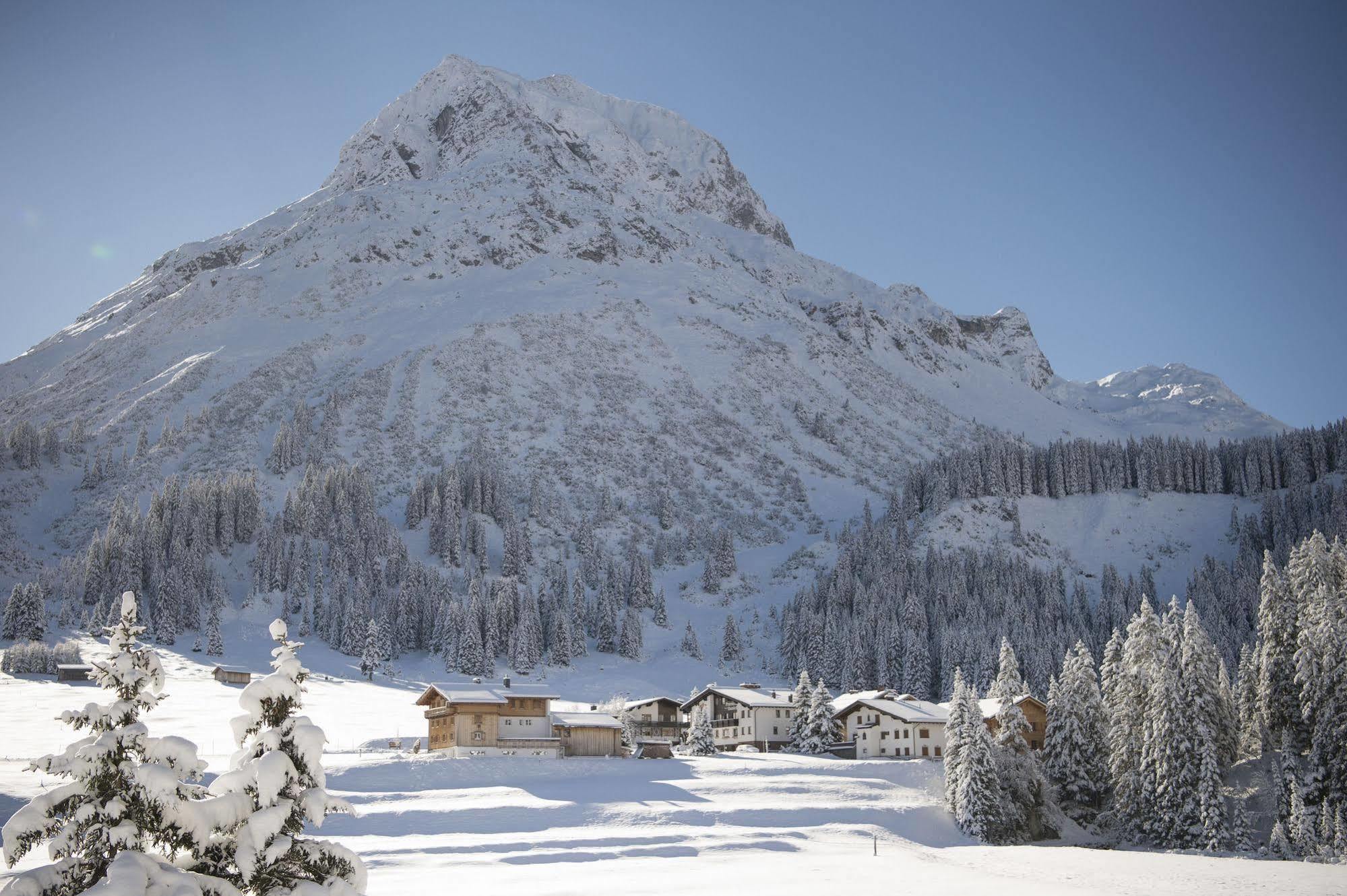 Pension Daniel Lech am Arlberg Bagian luar foto